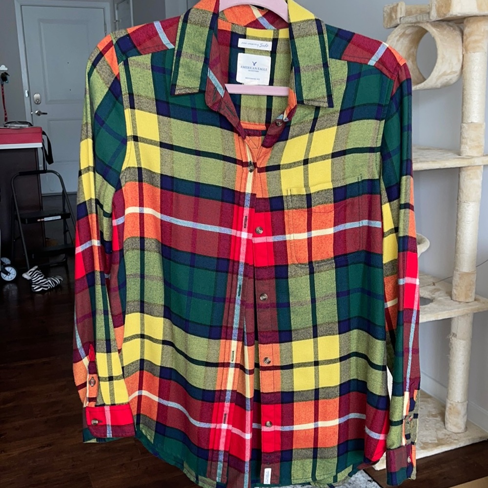 American eagle button down plaid red green yellow white